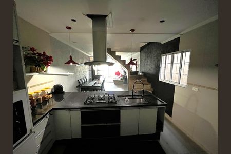 Casa para alugar com 345m², 3 quartos e 3 vagasCozinha