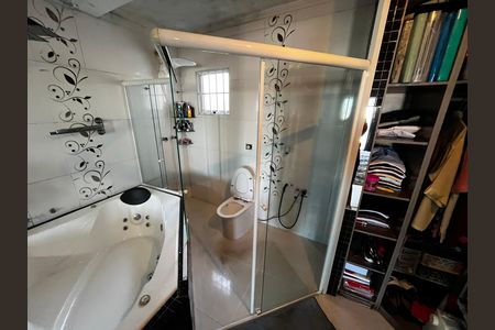 Casa para alugar com 345m², 3 quartos e 3 vagasBanheiro da Suíte