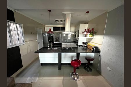 Casa para alugar com 345m², 3 quartos e 3 vagasCozinha