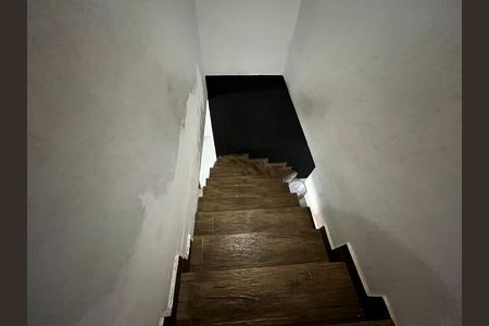 Casa para alugar com 345m², 3 quartos e 3 vagasEscada