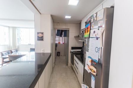 Apartamento à venda com 90m², 3 quartos e 3 vagasCozinha