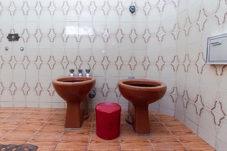 Casa à venda com 250m², 4 quartos e 2 vagasBanheiro 1