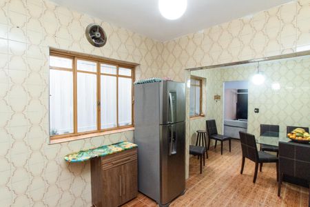 Casa à venda com 250m², 4 quartos e 2 vagasCozinha