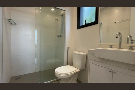 Apartamento à venda com 97m², 2 quartos e 2 vagas Apartamento à venda com 97m², 2 quartos e 2 vagasBanheiro da Suíte 1