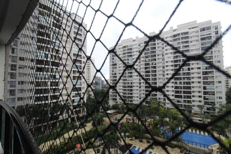 Apartamento à venda com 70m², 2 quartos e 1 vagaSala - Varanda