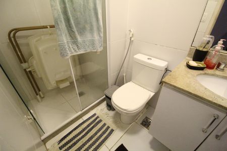 Apartamento à venda com 70m², 2 quartos e 1 vagaBanheiro social