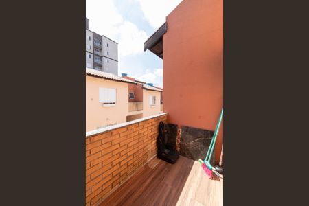 Casa de condomínio à venda com 76m², 2 quartos e 1 vagaVaranda Suíte