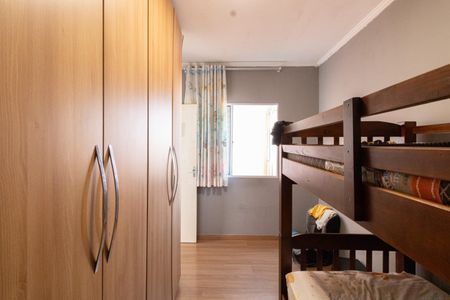 Casa de condomínio à venda com 76m², 2 quartos e 1 vagaQuarto