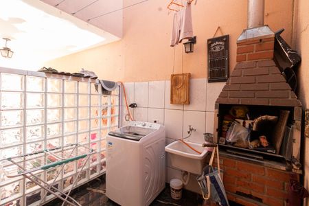 Casa de condomínio à venda com 76m², 2 quartos e 1 vagaÁrea de Serviço 