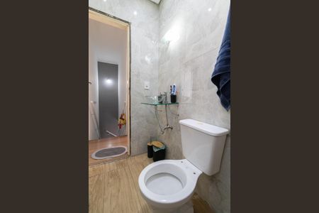 Casa de condomínio à venda com 76m², 2 quartos e 1 vagaBanheiro Social