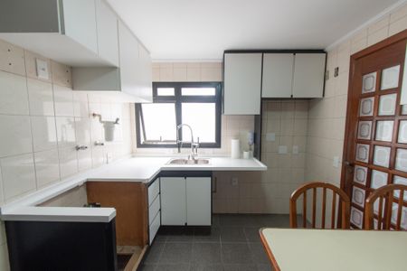 Apartamento para alugar com 110m², 3 quartos e 2 vagasCozinha