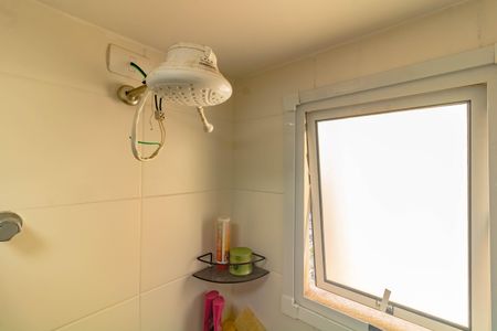 Banheiro de apartamento à venda com 1 quarto, 27m² em Jardim Itacolomi, São Paulo