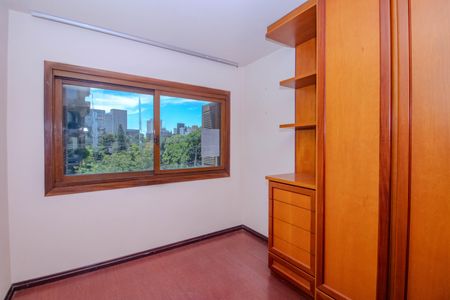 Quarto 2 de apartamento à venda com 2 quartos, 81m² em Auxiliadora, Porto Alegre