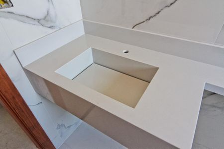 Casa à venda com 150m², 3 quartos e 3 vagasBanheiro da Suíte