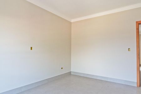 Casa à venda com 150m², 3 quartos e 3 vagasSuíte