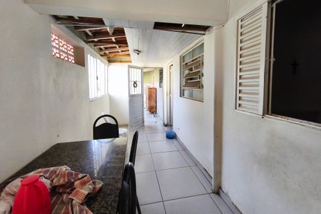 Casa à venda com 96m², 2 quartos e 10 vagasCopa