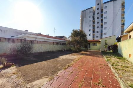 Casa à venda com 96m², 2 quartos e 10 vagasQuintal 