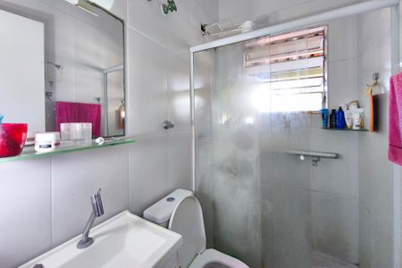 Casa à venda com 96m², 2 quartos e 10 vagasBanheiro