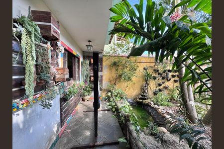 Casa de condomínio à venda com 150m², 2 quartos e 2 vagas Casa de condomínio à venda com 150m², 2 quartos e 2 vagasÁrea externa