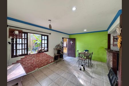 Sala de casa de condomínio à venda com 2 quartos, 150m² em Vargem Pequena, Rio de Janeiro
