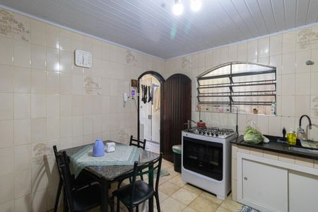Casa à venda com 95m², 2 quartos e 1 vaga Casa à venda com 95m², 2 quartos e 1 vagaCozinha