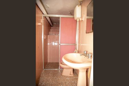 Casa à venda com 168m², 3 quartos e 2 vagasBanheiro 2