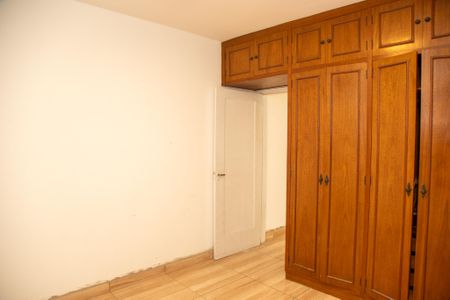 Casa à venda com 168m², 3 quartos e 2 vagasQuarto 2