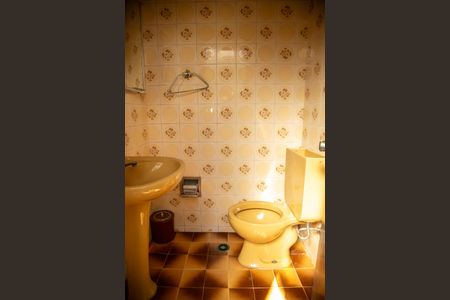 Casa à venda com 168m², 3 quartos e 2 vagasBanheiro 1