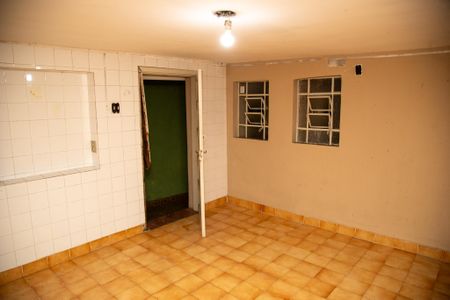 Casa à venda com 168m², 3 quartos e 2 vagasQuarto de Serviço