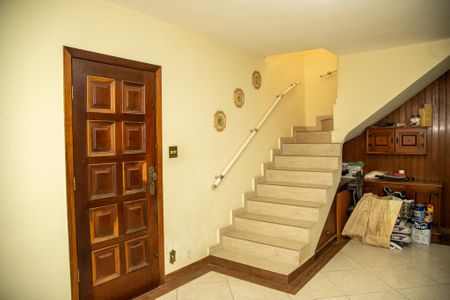 Casa à venda com 168m², 3 quartos e 2 vagasSala