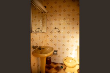 Casa à venda com 168m², 3 quartos e 2 vagasBanheiro 1