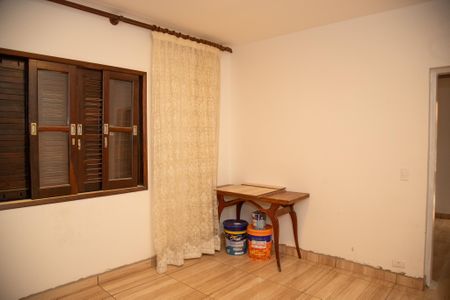 Casa à venda com 168m², 3 quartos e 2 vagasQuarto 2