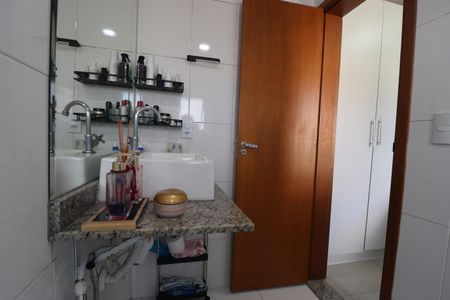 Apartamento à venda com 160m², 3 quartos e 2 vagasBanheiro da Suíte