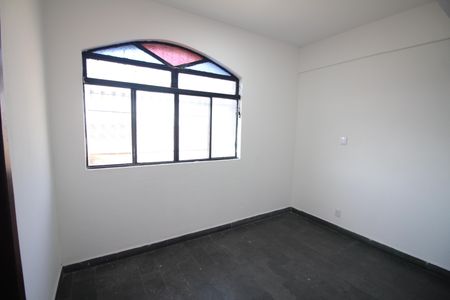 Suíte 1 de apartamento para alugar com 2 quartos, 50m² em Califórnia, Belo Horizonte