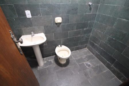 Apartamento para alugar com 50m², 2 quartos e sem vagaBanheiro da Suíte 2