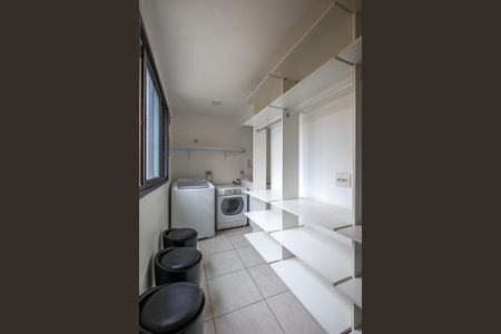 Apartamento à venda com 32m², 1 quarto e 1 vaga Apartamento à venda com 32m², 1 quarto e 1 vagaLavanderia