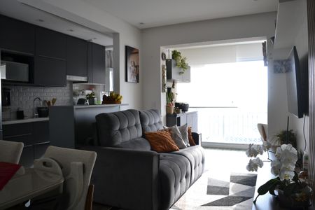 Sala de apartamento à venda com 2 quartos, 61m² em Vila Apiai, Santo André