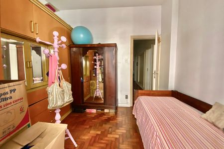 Apartamento à venda com 176m², 3 quartos e 1 vaga Apartamento à venda com 176m², 3 quartos e 1 vagaQuarto 1