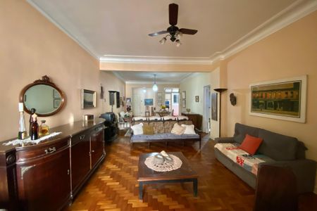 Apartamento à venda com 176m², 3 quartos e 1 vaga Apartamento à venda com 176m², 3 quartos e 1 vagaSala