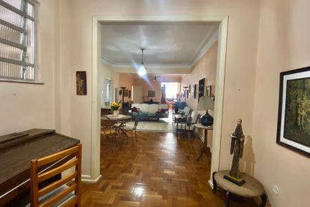 Apartamento à venda com 176m², 3 quartos e 1 vaga Apartamento à venda com 176m², 3 quartos e 1 vagaSala