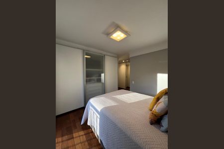 Apartamento à venda com 135m², 3 quartos e 3 vagas