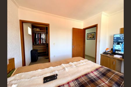 Casa à venda com 266m², 3 quartos e 3 vagasSuíte 3