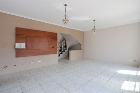Casa à venda com 227m², 4 quartos e 2 vagas Casa à venda com 227m², 4 quartos e 2 vagasSala