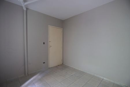 Casa à venda com 227m², 4 quartos e 2 vagas Casa à venda com 227m², 4 quartos e 2 vagasQuarto de serviço