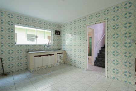 Casa à venda com 227m², 4 quartos e 2 vagas Casa à venda com 227m², 4 quartos e 2 vagasCozinha