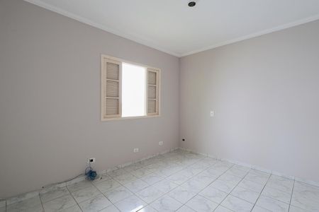 Casa à venda com 227m², 4 quartos e 2 vagas Casa à venda com 227m², 4 quartos e 2 vagasQuarto 2