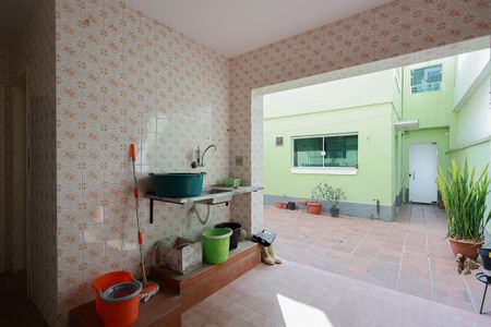 Casa à venda com 227m², 4 quartos e 2 vagas Casa à venda com 227m², 4 quartos e 2 vagasÁrea de serviço