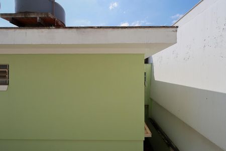 Casa à venda com 227m², 4 quartos e 2 vagas Casa à venda com 227m², 4 quartos e 2 vagasVista da edícula