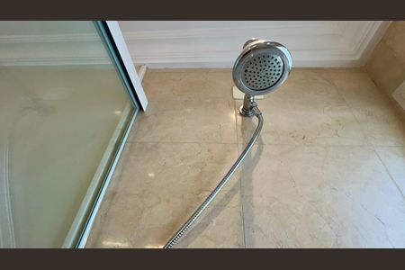 Apartamento à venda com 280m², 3 quartos e 3 vagas Apartamento à venda com 280m², 3 quartos e 3 vagasBanheiro da Suíte 3