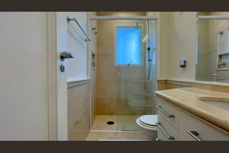 Apartamento à venda com 280m², 3 quartos e 3 vagas Apartamento à venda com 280m², 3 quartos e 3 vagasBanheiro da Suíte 2